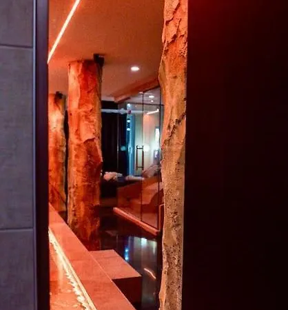 شقة Nuxia Suites&spa L'avolupte