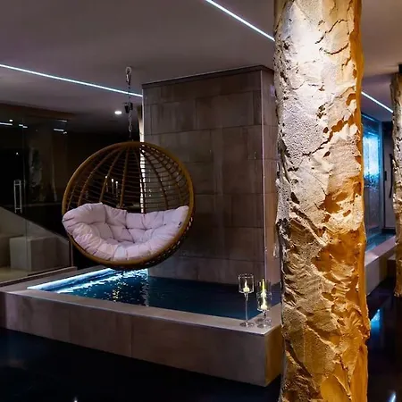 Nuxia Suites&spa L'avolupté *